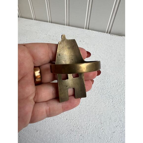 Set of 2 Brass House Shaped Napkin Rings Rustic Cottagecore Table Decor - Picture 3 of 4